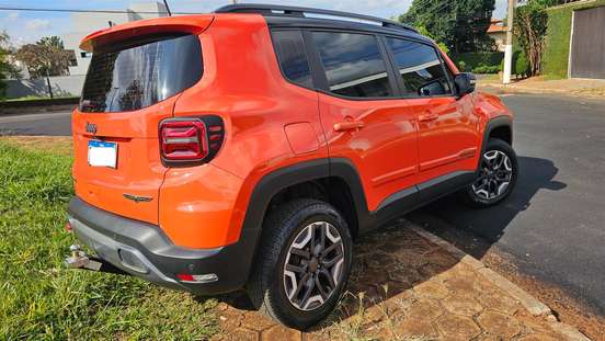 JEEP-RENEGADE-2022