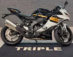 KAWASAKI NINJA ZX-4R SE KAWASAKI NINJA ZX-4R SE