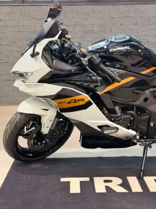 KAWASAKI-NINJA ZX-4R SE-2026