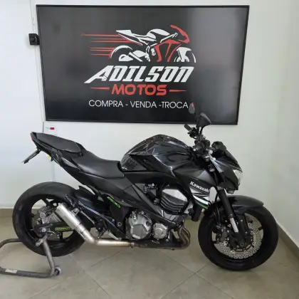 KAWASAKI Z800 KAWASAKI Z800