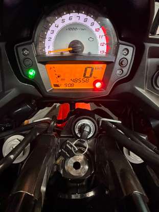 KAWASAKI-VERSYS-2016