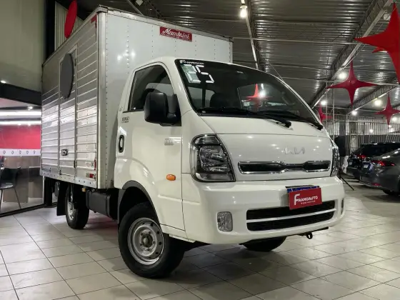KIA BONGO 2.5 TD DIESEL STD CS 4x4 MANUAL KIA BONGO 2.5 TD DIESEL STD CS 4x4 MANUAL