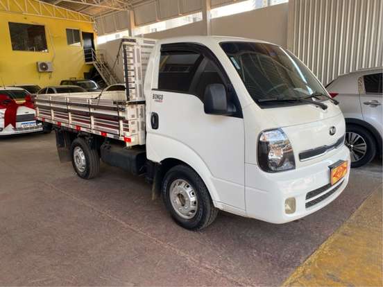 KIA-BONGO-2021