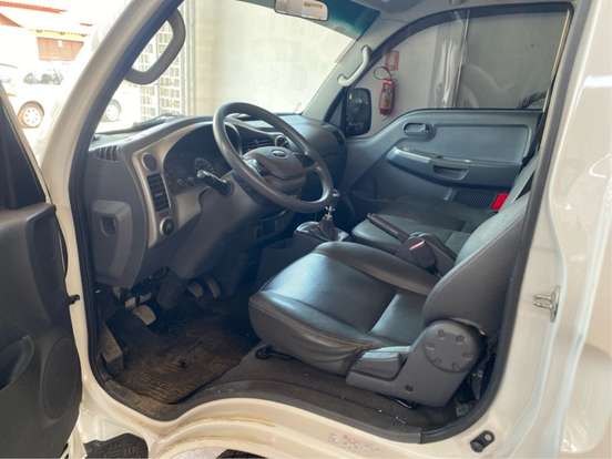 KIA-BONGO-2021