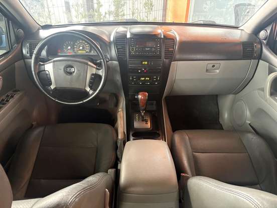 KIA-SORENTO-2004