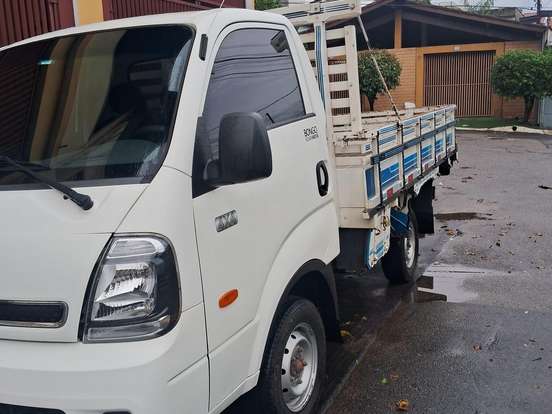 KIA-BONGO-2.5 TD DIESEL STD CS 4x4 MANUAL KIA-BONGO-2023