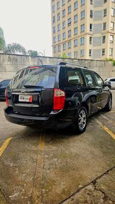 KIA-CARNIVAL-2014