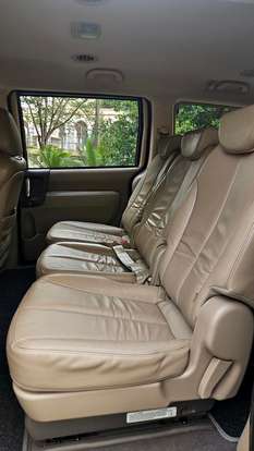 KIA-CARNIVAL-2014