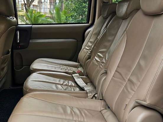KIA-CARNIVAL-3.5 EX V6 24V GASOLINA 4P AUTOMÁTICO KIA-CARNIVAL-2014
