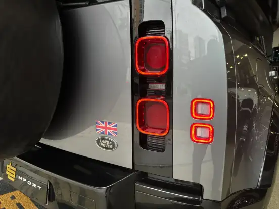 LAND ROVER-DEFENDER-2.0 P300 GASOLINA 110 SE AWD AUTOMÁTICO LAND ROVER-DEFENDER-2020