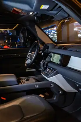 LAND ROVER-DEFENDER-2023