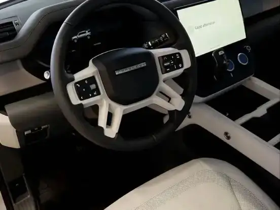 LAND ROVER-DEFENDER-2025