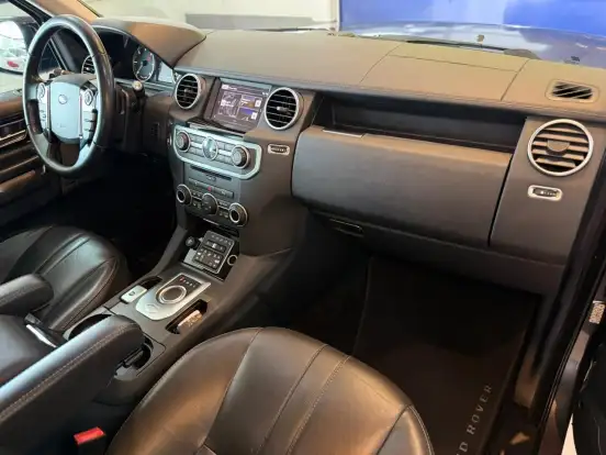 LAND ROVER-DISCOVERY 4-3.0 GRAPHITE 4X4 V6 24V BI-TURBO DIESEL 4P AUTOMÁTICO LAND ROVER-DISCOVERY 4-2015