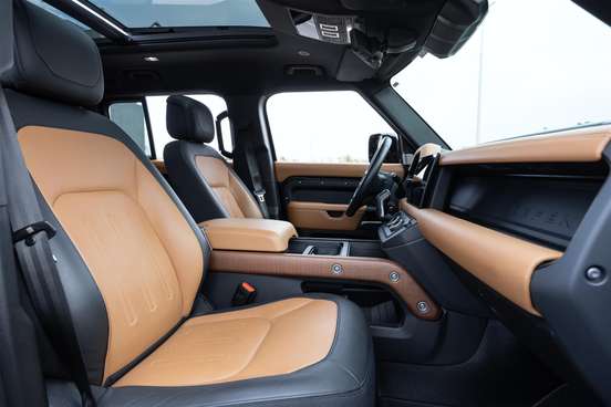 LAND ROVER-DEFENDER-2024