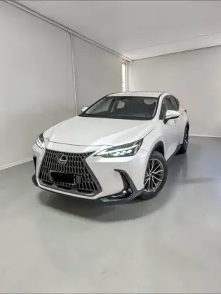 LEXUS NX 350h 2.5 16V VVT-I HYBRID DYNAMIC CVT AWD LEXUS NX 350h 2.5 16V VVT-I HYBRID DYNAMIC CVT AWD