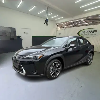 LEXUS UX 300h 2.0 VVT-I HYBRID CVT LEXUS UX 300h 2.0 VVT-I HYBRID CVT