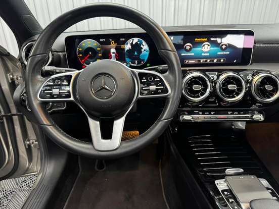 MERCEDES-BENZ-A 250-2018