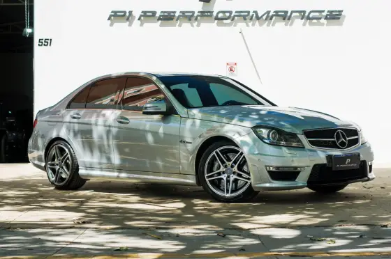 MERCEDES-BENZ C 63 AMG 6.3 SEDAN V8 GASOLINA 4P AUTOMATICO MERCEDES-BENZ C 63 AMG 6.3 SEDAN V8 GASOLINA 4P AUTOMATICO
