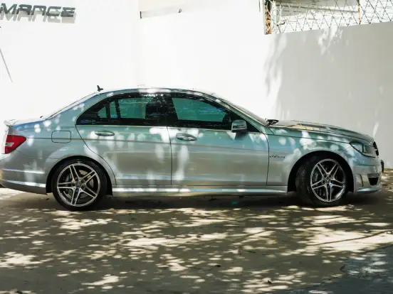 MERCEDES-BENZ-C 63 AMG-6.3 SEDAN V8 GASOLINA 4P AUTOMATICO MERCEDES-BENZ-C 63 AMG-2012