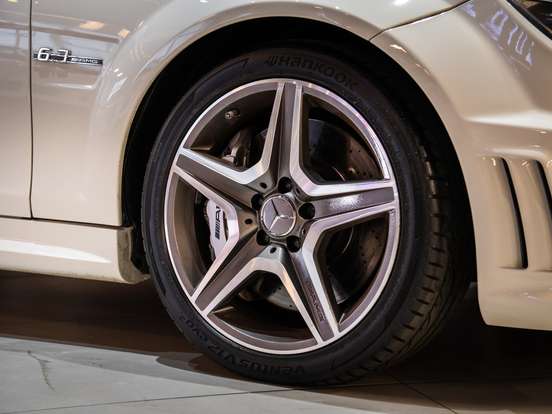 MERCEDES-BENZ-C 63 AMG-2008