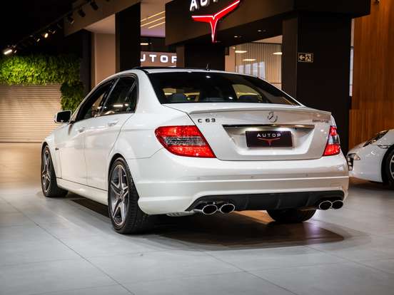 MERCEDES-BENZ-C 63 AMG-2008