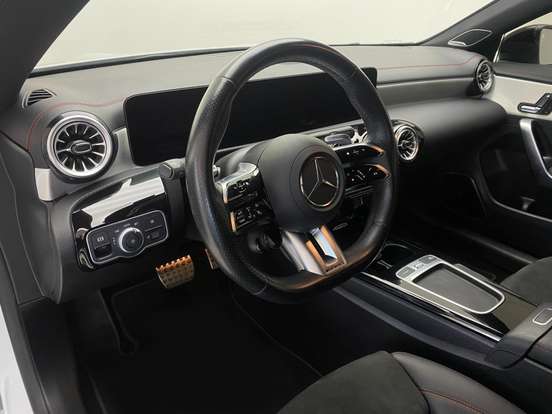 MERCEDES-BENZ-CLA 35 AMG-2023