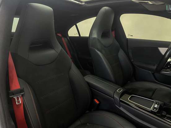 MERCEDES-BENZ-CLA 35 AMG-2023