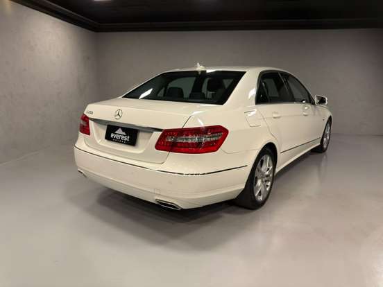 MERCEDES-BENZ-E 250-1.8 CGI AVANTGARDE 16V GASOLINA 4P AUTOMÁTICO MERCEDES-BENZ-E 250-2011
