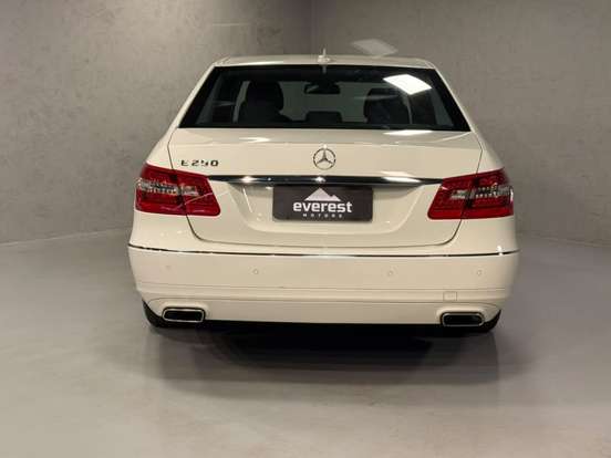 MERCEDES-BENZ-E 250-2011