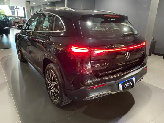 MERCEDES-BENZ-EQA 250-2024