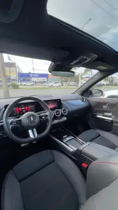 MERCEDES-BENZ-GLA 200-2025