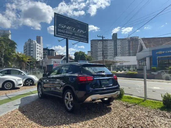 MERCEDES-BENZ GLA 200 1.6 CGI FLEX ADVANCE 7G-DCT