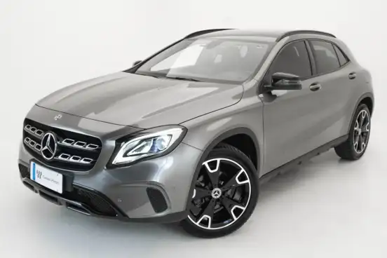MERCEDES-BENZ-GLA 200-2018