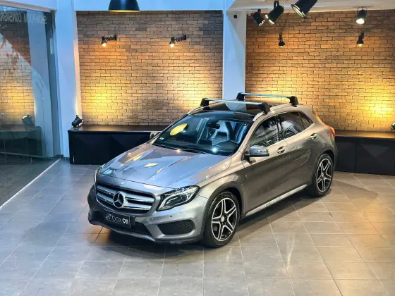 MERCEDES-BENZ GLA 250 2.0 16V TURBO GASOLINA SPORT 4P AUTOMÁTICO MERCEDES-BENZ GLA 250 2.0 16V TURBO GASOLINA SPORT 4P AUTOMÁTICO