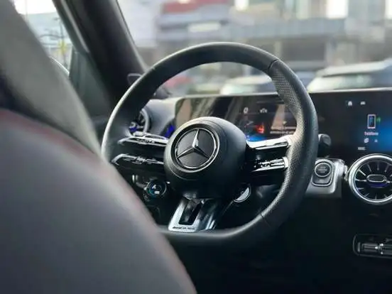 MERCEDES-BENZ-GLA 35 AMG-2.0 MHEV 4MATIC SPEEDSHIFT MERCEDES-BENZ-GLA 35 AMG-2025