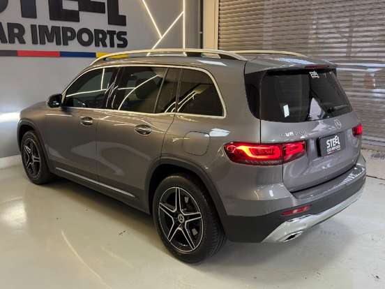 MERCEDES-BENZ-GLB 200-2021