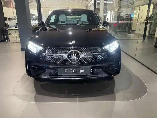 MERCEDES-BENZ-GLC 300-2026