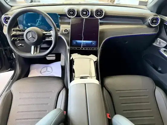 MERCEDES-BENZ-GLC 300-2.0 MHEV AMG LINE COUPÉ 4MATIC 9G-TRONIC MERCEDES-BENZ-GLC 300-2025