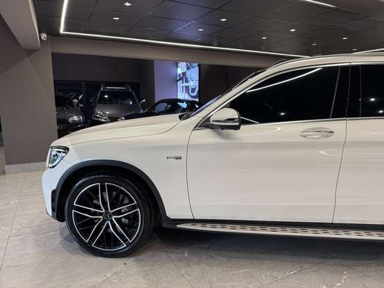 MERCEDES-BENZ-GLC 43 AMG-2022