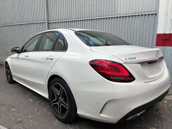 MERCEDES-BENZ-C 300-2019