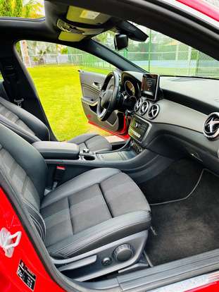 MERCEDES-BENZ-CLA 200-2017