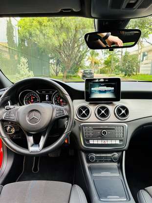 MERCEDES-BENZ-CLA 200-2017
