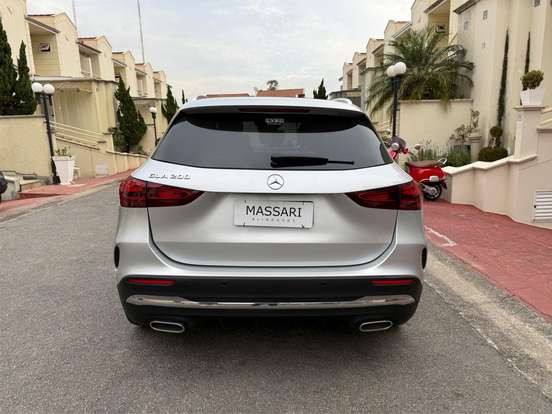 MERCEDES-BENZ-GLA 200-1.3 MHEV AMG LINE 7G-DCT MERCEDES-BENZ-GLA 200-2023
