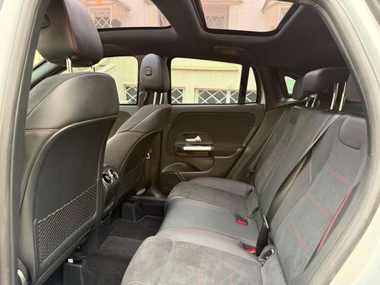 MERCEDES-BENZ-GLA 200-1.3 MHEV AMG LINE 7G-DCT MERCEDES-BENZ-GLA 200-2023