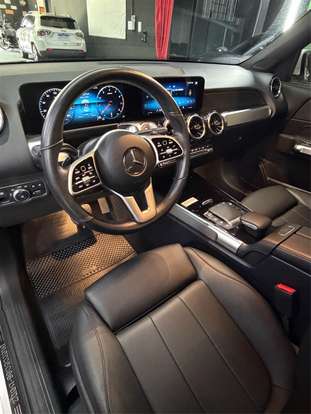MERCEDES-BENZ-GLB 200-2021