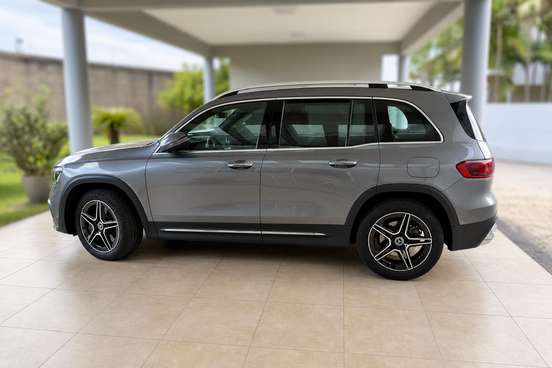 MERCEDES-BENZ-GLB 220-2.0 MHEV AMG LINE 4MATIC 8G-DCT MERCEDES-BENZ-GLB 220-2025