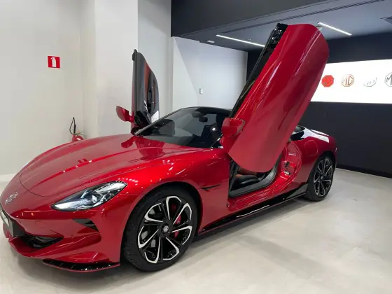 MG CYBERSTER 77 KW ELÉTRICO GT AWD MG CYBERSTER 77 KW ELÉTRICO GT AWD