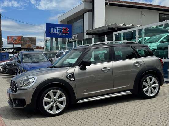 MINI-COUNTRYMAN-2019