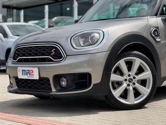 MINI-COUNTRYMAN-2019