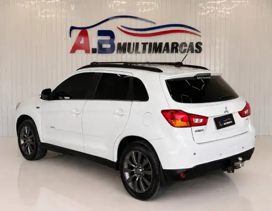 MITSUBISHI-ASX-2014